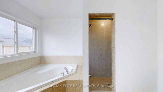 558 Oldman Rd, House other with 4 bedrooms, 4 bathrooms and 2 parking in Oshawa ON | Image 30
