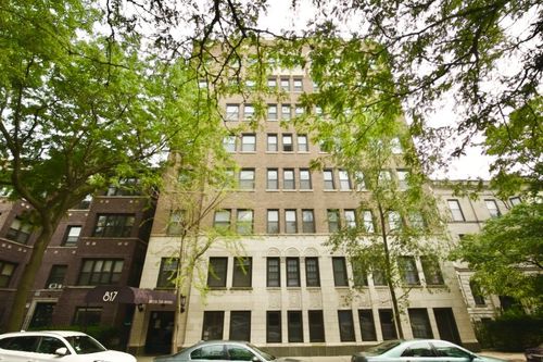 204-817 W Lakeside Pl, Chicago, IL, 60640-5155 | Card Image