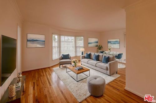 apt-4-5324 Vantage Ave, Valley Village, CA, 91607-5033 | Card Image
