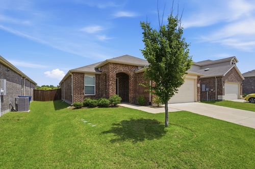 1013 Vernon Dr, Aubrey, TX, 76227 | Card Image