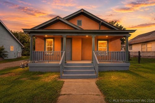 2015 E 2nd St, Tulsa, OK, 74104-1845 | Card Image