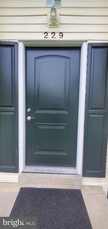 Residential Lease in WALDORF 3