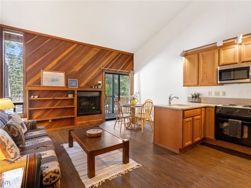 33-1300 Regency Way, Tahoe Vista, CA, 96148-9885 | Card Image