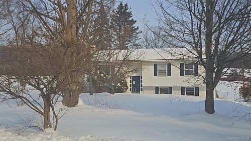 62 S Parliman Rd, Lagrangeville, NY, 12540-6812 | Card Image