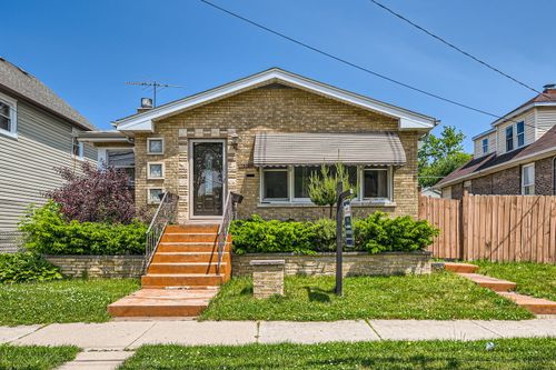 13009 Division St, Blue Island, IL, 60406-2606 | Card Image