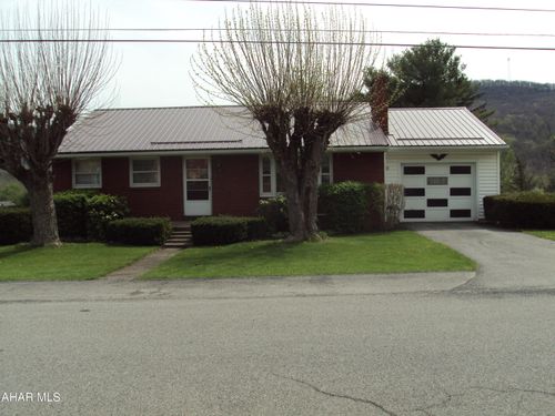 221 Mt. Pleasant Street, East Freedom, PA, 16637 | Card Image