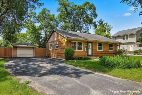 451 S Lakeshore Dr, Mundelein, IL, 60060-2855 | Card Image
