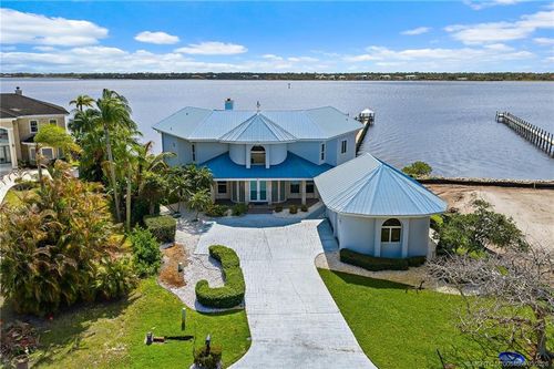 2318 Nw Bay Colony Ct, Stuart, FL, 34994-9129 | Card Image