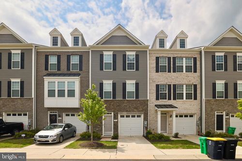 7517 Van Allen Ln, LANHAM, MD, 20706-2571 | Card Image