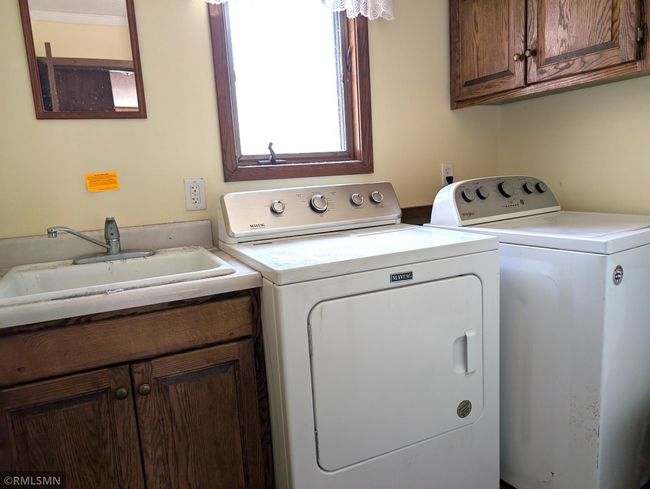 Laundry and 1/2 bath | Image 36