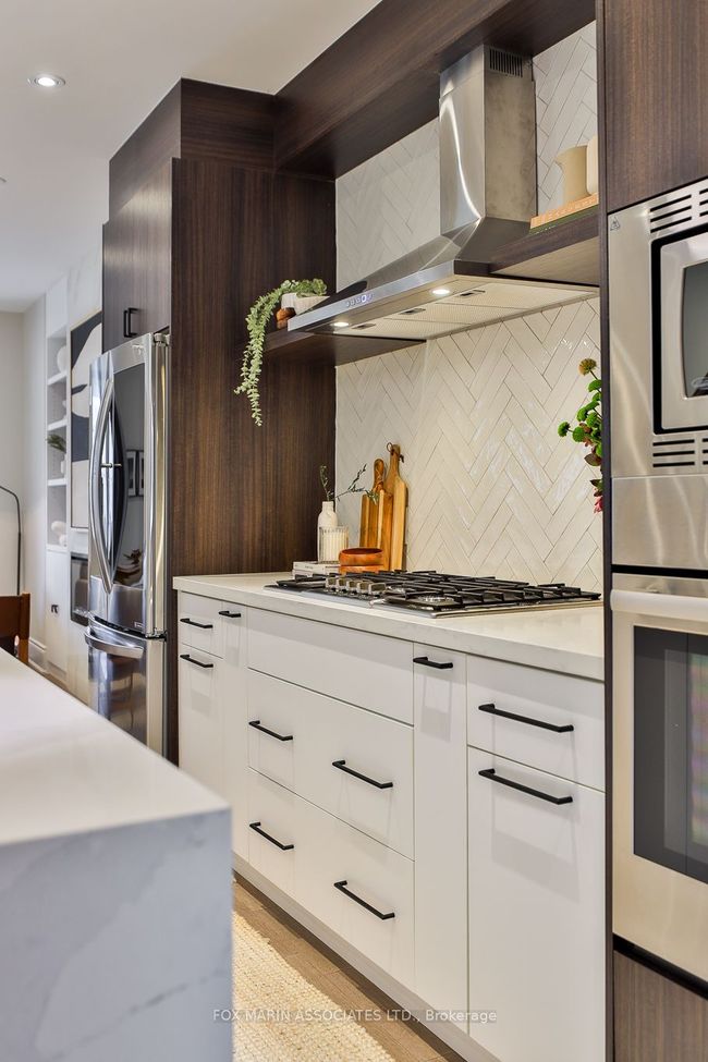954 Logan Ave, House attached with 4 bedrooms, 4 bathrooms and 2 parking in Toronto ON | Image 9