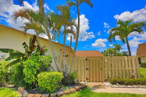c-714 Nw 27th Ave, Delray Beach, FL, 33445-1987 | Card Image