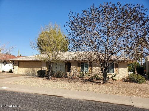 9350 W Glen Oaks Cir N, Sun City, AZ, 85351-1306 | Card Image