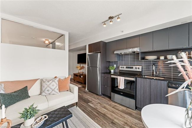 A311 - 1117 Cooke Blvd, House attached with 1 bedrooms, 1 bathrooms and 1 parking in Burlington ON | Image 10