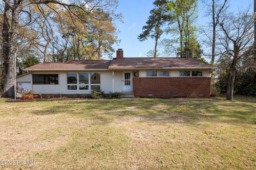 105 Sherwood Dr, Havelock, NC, 28532-2607 | Card Image