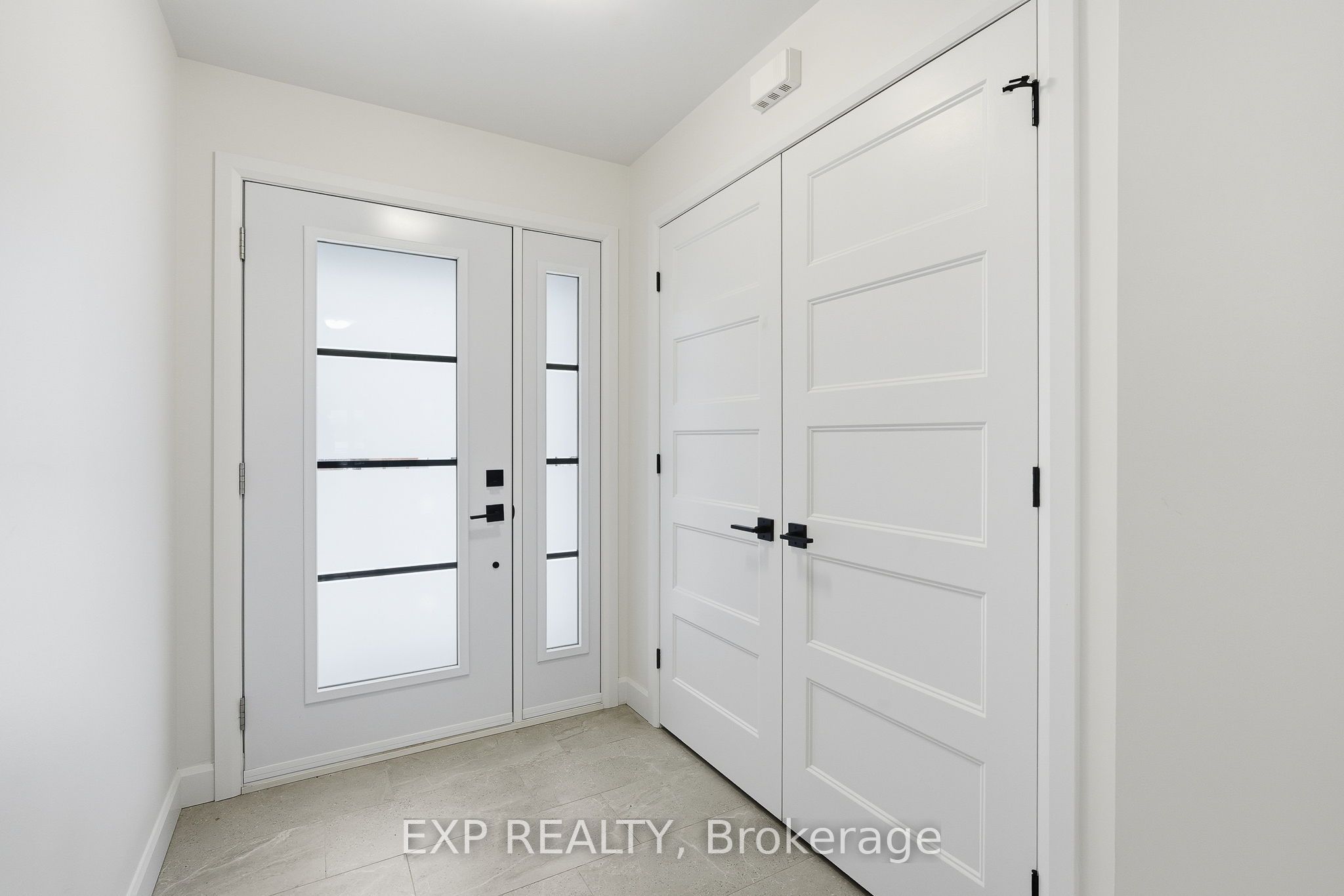 Residential in North Dundas 2