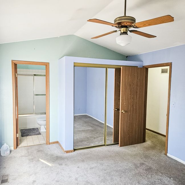 209 Seafarer Dr, House other with 3 bedrooms, 3 bathrooms and 6 parking in Third Lake IL | Image 18