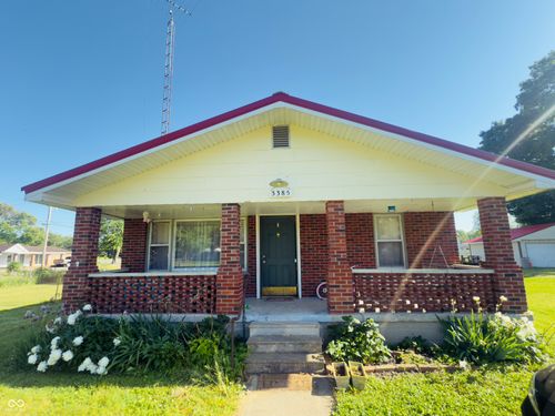 3385 W Commerce St, Vallonia, IN, 47281-9549 | Card Image