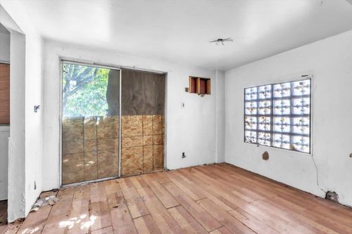 260 Lampasas Avenue, Sacramento, CA, 95815 | Card Image