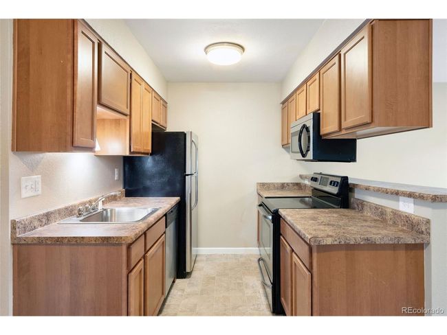 APT-5 - 695 Manhattan Dr, House attached with 2 bedrooms, 2 bathrooms and null parking in Boulder CO | Image 5