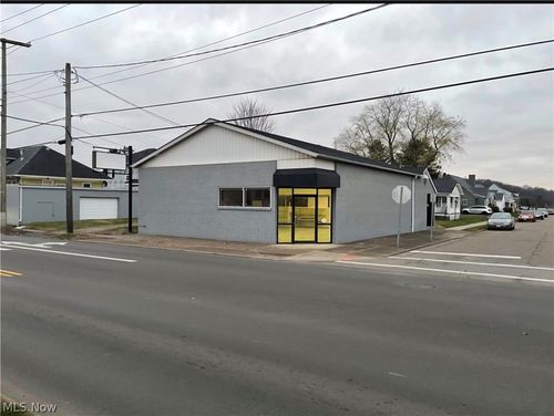 1123 Pine St, Zanesville, OH, 43701-5612 | Card Image