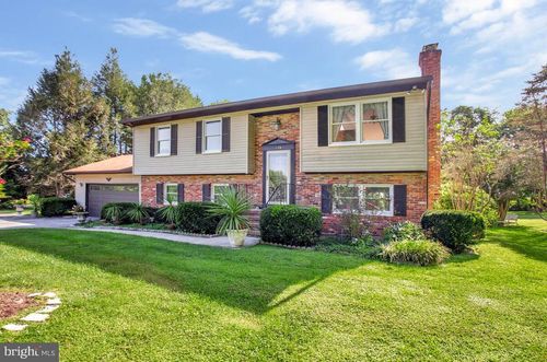 674 Teton Dr, LOTHIAN, MD, 20711-9547 | Card Image