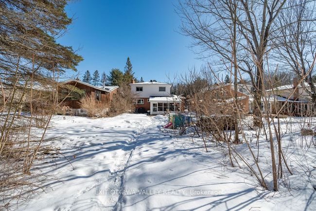 8 Sumac Crt, House other with 4 bedrooms, 2 bathrooms and 3 parking in Deep River ON | Image 33