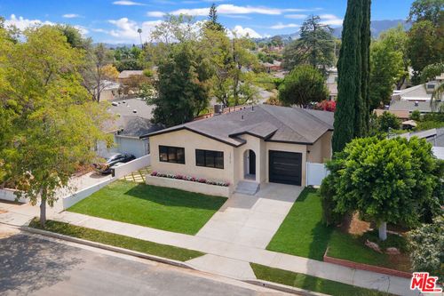 17510 Miranda St, Encino, CA, 91316-1249 | Card Image