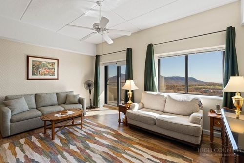 3326-303 Sugar Top Dr, Sugar Mountain, NC, 28604-5809 | Card Image