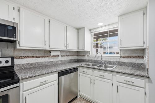 2412 Winter Park Ct, Fort Walton Beach, FL, 32547-5108 | Card Image