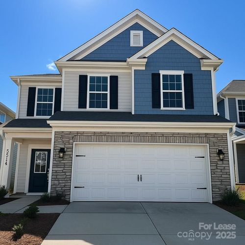 5514 Hydrangea St, Winston-Salem, NC, 27104-3790 | Card Image