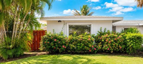 1-1925 Ne 26th St, Wilton Manors, FL, 33305-1531 | Card Image