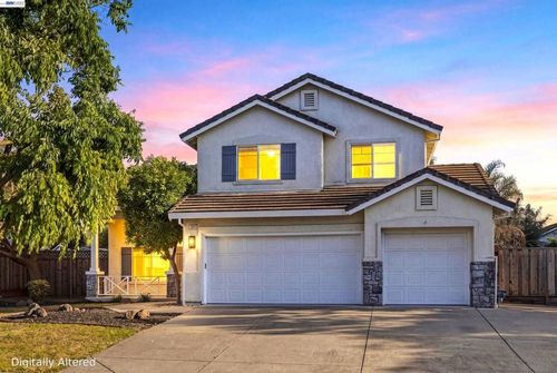5689 Mollie Cir, Livermore, CA, 94551-6442 | Card Image