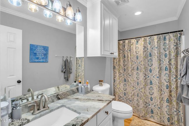 23-web-or-mls-Bradley Bianca 3007 Cross | Image 20