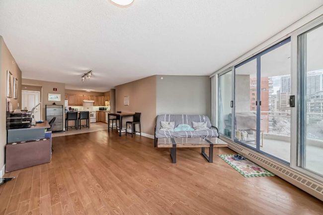 904 - 804 3 Avenue Sw, Home with 2 bedrooms, 2 bathrooms and 1 parking in Calgary AB | Image 3