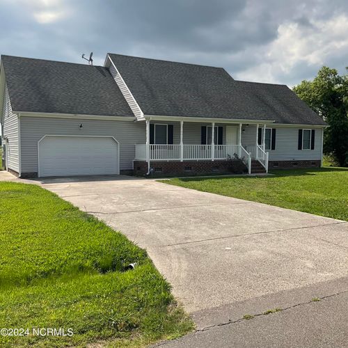 102 Bonney St, Elizabeth City, NC, 27909-8551 | Card Image