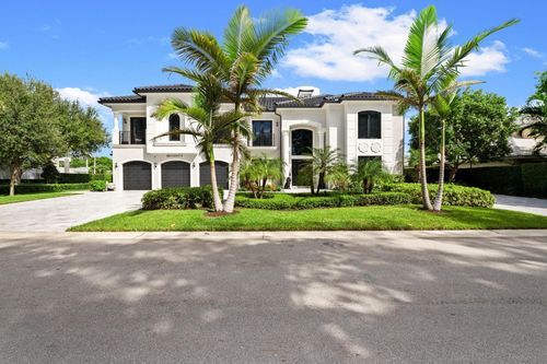 70 N Compass Dr, Fort Lauderdale, FL, 33308-2018 | Card Image