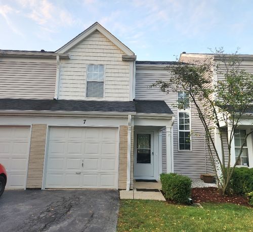 7 Marion Ln, Streamwood, IL, 60107-6665 | Card Image