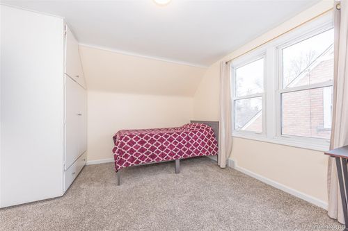 3604 Merrick St, Dearborn, MI, 48124-3876 | Card Image