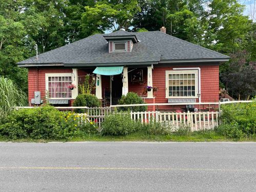 416 Giddings St, North Springfield, VT, 05150-9725 | Card Image