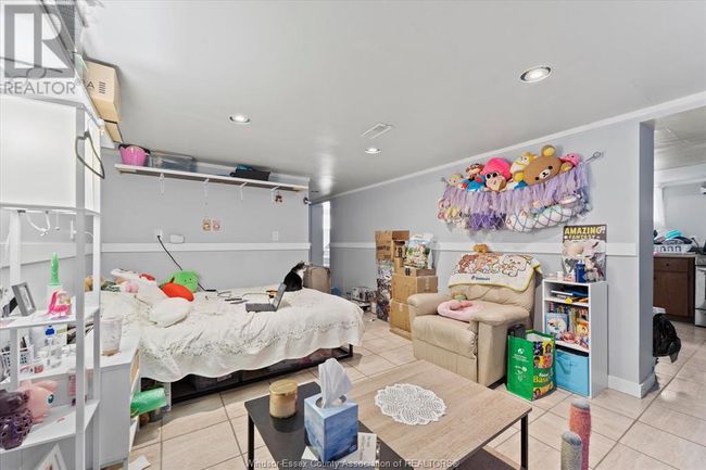 1033 Harrison Ave, House other with 3 bedrooms, 2 bathrooms and null parking in Windsor ON | Image 19