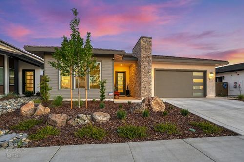 8993 Elliott Springs Dr, Elk Grove, CA, 95624-3085 | Card Image