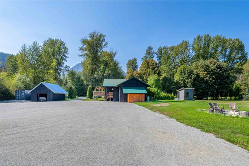 7342 Clover Rd, Pemberton, BC, V0N2L1 | Card Image