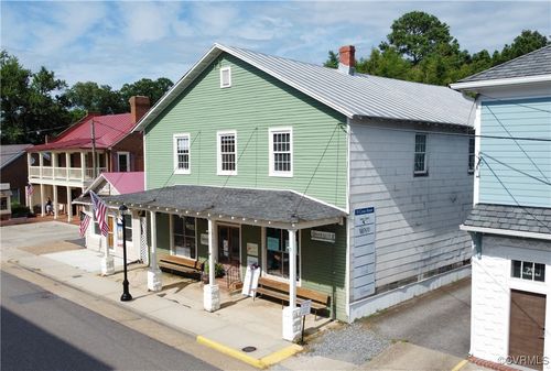 51 Cross St, Urbanna, VA, 23175-2039 | Card Image