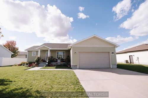 316 Cherokee Ave S, Grand Island, NE, 68803-1020 | Card Image