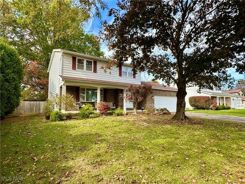 3348 Darbyshire Dr, Canfield, OH, 44406-9207 | Card Image