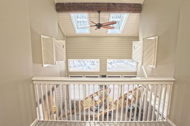 B - 33B Suntec Loop, Condo with 4 bedrooms, 4 bathrooms and null parking in West Dover VT | Image 10