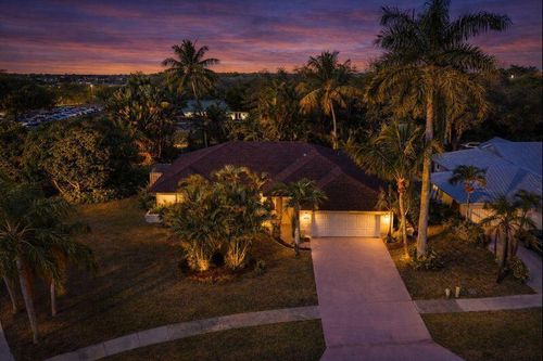 2700 Yarmouth Dr, Wellington, FL, 33414-7649 | Card Image