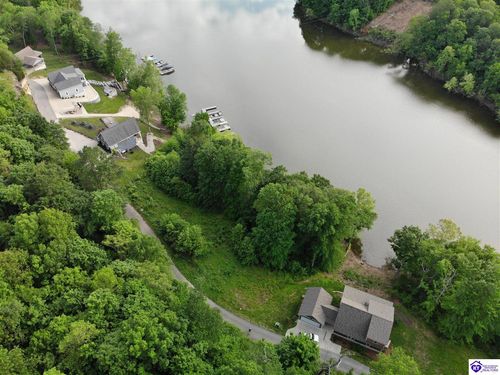 2164 Patriot Shores Ln, Westview, KY, 40178-5214 | Card Image