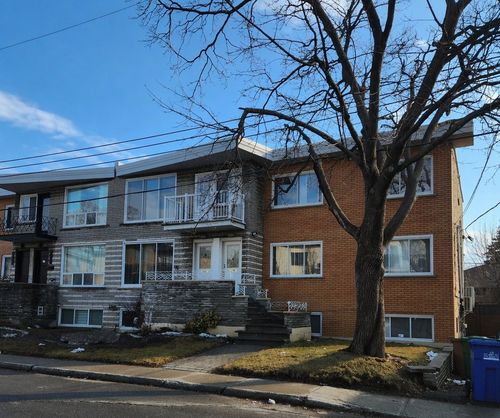 5738 Av Lockwood, Côte-Saint-Luc, QC, H4W1Y9 | Card Image